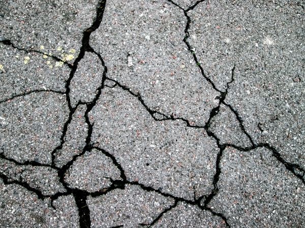 Driveway Crack Filling in Benton