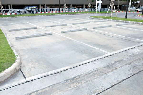 Parking Lot Resurfacing in Benton