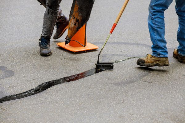 Parking Lot Crack Sealing in Benton